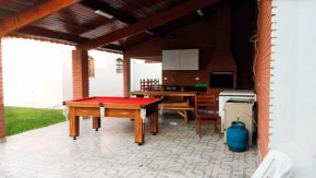 Casa com lazer e a 200 m da praia em Peruibe SP